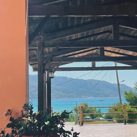House Anastasia Aparthotel